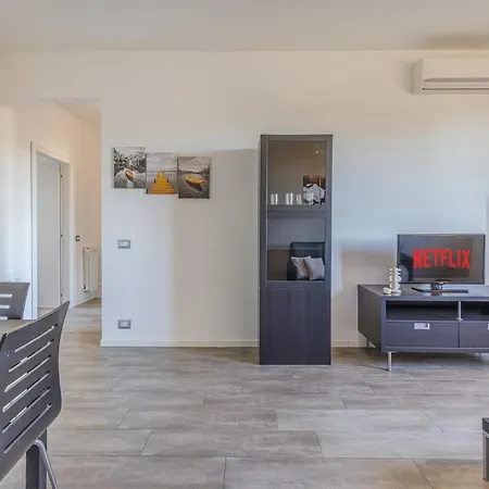 The Purple House Between And The Ferrari Museum Lejlighed Modena