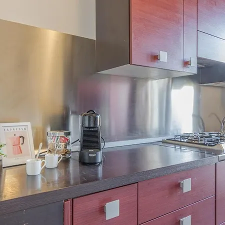 The Purple House Between And The Ferrari Museum Lejlighed Modena